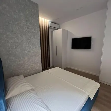 Apartment Peaceful Ish-blloku Area Tirana